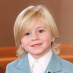 Brittany Snow Red Carpet Chegada ao Globo de Ouro 2026