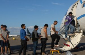 EUA revogam mais de 100 mil vistos desde o regresso de Trump ao cargo EUA revogam mais de 100 mil vistos desde o regresso de Trump ao cargo