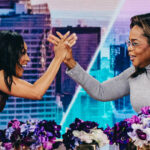 Oprah dá a Sheinelle um abraço de parabéns por HOJE com Jenna e Sheinelle.