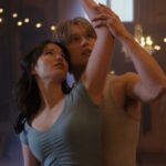 Elenco de 'Finding Her Edge': Madelyn Keys, Cale Ambrozic e mais lideram o novo romance de patinação artística da Netflix