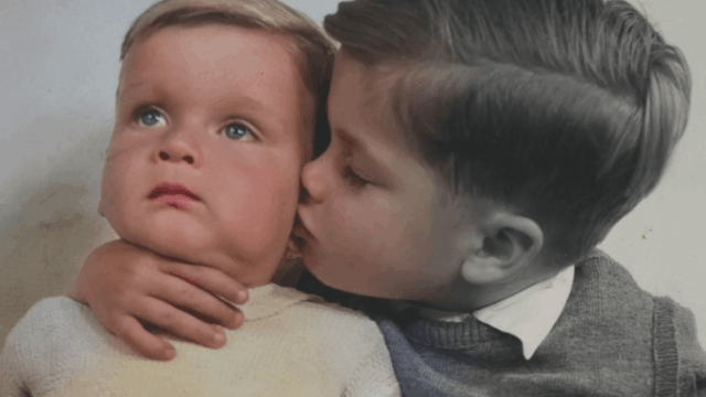 'Entre Irmãos' lança trailer enquanto o diretor fala sobre 'armadilhas éticas' de seguir 'um caso de família' com outro médico de família (EXCLUSIVO)
