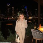 Velásquez é um entre centenas de milhares de imigrantes venezuelanos que chegaram aos EUA nos últimos anos. A administração Trump revogou com sucesso o status de proteção temporária da era Biden dos imigrantes venezuelanos em outubro