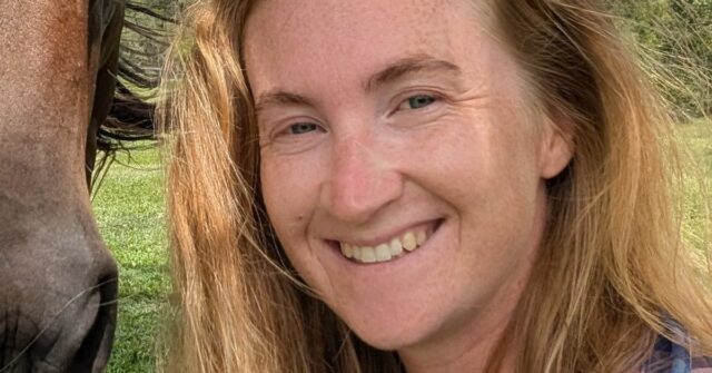 Missy Duckworth cresceu colhendo morangos e correndo pelos campos da fazenda de sua família.