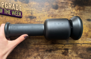 Este massageador orbital Rally é minha atualização tecnológica da semana Massageador orbital Rally - Dispositivo de recuperação de corpo inteiro sem fio de baixo impacto e alto desempenho - 3 acessórios, Whisper-Quiet Calm Tech - Alívio muscular de elite para atletas e bem-estar diário