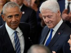 ‘Este momento moldará a história’: Clinton e Obama pedem a Trump que mude de rumo Michael Koziol