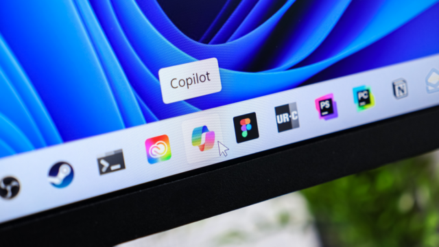 Este script gratuito desativa todos os recursos de IA no Uma captura de tela do script em execução no PowerShell.