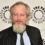 Devin Ratray, que interpretou Buzz sozinho em casa, se declara culpado em caso de violência doméstica