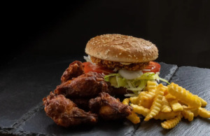 Estudo indiano mostra que programas escolares podem reduzir a ingestão de junk food em 1.000 calorias Estudo indiano mostra que programas escolares podem reduzir a ingestão de junk food em 1.000 calorias