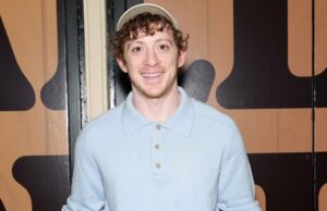 Ethan Slater faz comentário raro sobre filho de 3 anos com a ex-mulher Lilly Jay A ex-mulher de Ethan Slater, Lilly Jay, escreve um ensaio sobre o divórcio