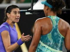 ‘Etiqueta básica do tênis’ – Navratilova e Davenport condenam Osaka 'Etiqueta básica do tênis' - Navratilova e Davenport condenam Osaka