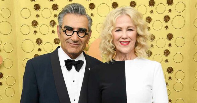 Eugene Levy quebra o silêncio sobre a morte da amiga Relembre a amizade de 50 anos de Catherine O'Hara e Eugene Levy, desde o encontro em 1972 até agora