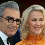 Eugene Levy reflete sobre a amizade de mais de 50 anos com a falecida Catherine O'Hara: 'As palavras parecem inadequadas'