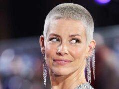Evangeline Lilly ‘gastou muito dinheiro’ para ‘remediar deficiências’ após TCE Evangeline Lilly desmaiou e caiu de cara em uma pedra na praia