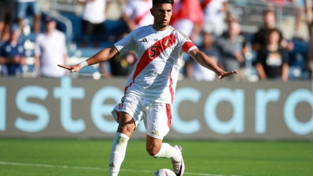 Ex-capitão Zambrano entre três jogadores de futebol peruanos acusados ​​de agressão sexual

