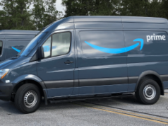 Ex-funcionário da Hartford Amazon condenado a 18 meses de prisão por fraude em recompensas de US$ 167.000 que alimentou o hábito de jogar Ex-funcionário da Hartford Amazon condenado a 18 meses de prisão por fraude em recompensas de US$ 167.000 que alimentou o hábito do jogo. Caminhões de entrega Amazon Prime