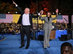 Ex-indicado a vice-presidente dos EUA, Tim Walz, encerra campanha de reeleição em Minnesota Yahoo news home