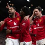 Harry Maguire comemora gol pelo Manchester United.