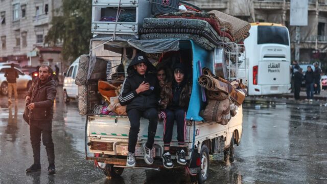 Exército sírio renova ataques em Aleppo enquanto combatentes curdos se Exército sírio renova ataques em Aleppo enquanto combatentes curdos se recusam a ceder