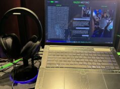 Experimentei os fones de ouvido Razers Project Motoko AI na CES 2026. Afastem-se, óculos inteligentes. Projeto Razer Motoko