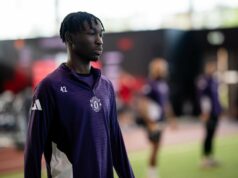 Man Utd deve emprestar Sekou Kone após julgamento bem-sucedido, última atualização mostra que ele pode jogar muito – Jornalista Sekou Kone treinando com o Manchester United
