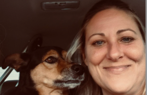 Família fala depois que mulher de Minnesota morre em voo de Minneapolis para Londres Rachel Green, uma mulher de 44 anos de Minnesota, morreu enquanto voava de Minneapolis para Londres no início deste ano (GoFundMe)