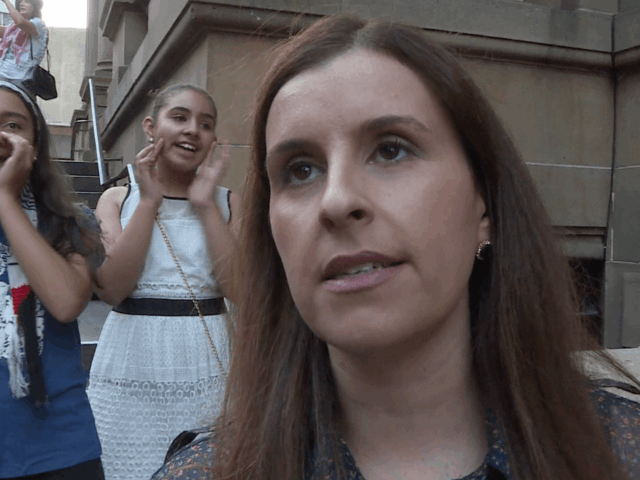 Festival australiano enfrenta boicote em massa após dispensar autor palestino Festival australiano enfrenta boicote em massa após dispensar autor palestino