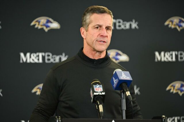 Fonte AP: John Harbaugh deixando o Baltimore Ravens após 18 temporadas como técnico
