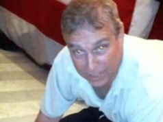 Foto do príncipe Andrew vista no último lançamento de arquivo de Epstein Foto do príncipe Andrew vista no último lançamento de arquivo de Epstein