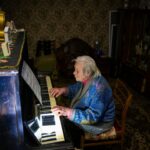 Fotos: Quedas de energia deixam pessoas em condições de congelamento em Kyiv