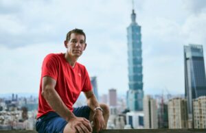 Free Solo de Alex Honnold em Taipei 101: Produtores de ‘Skyscraper Live’ sobre precauções de segurança e como a Netflix lidaria com o pior cenário Free Solo de Alex Honnold em Taipei 101: Produtores de 'Skyscraper Live' sobre precauções de segurança e como a Netflix lidaria com o pior cenário