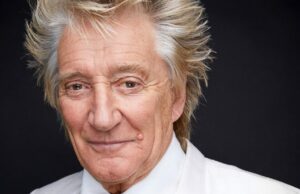Furioso Rod Stewart critica ‘Draft Dodger Trump’ por insultar a bravura das tropas da OTAN no Afeganistão: ‘Perdemos mais de 400 de nossos homens … e Trump os chama de covardes – é insuportável’ Furioso Rod Stewart critica 'Draft Dodger Trump' por insultar a bravura das tropas da OTAN no Afeganistão: 'Perdemos mais de 400 de nossos homens ... e Trump os chama de covardes - é insuportável'