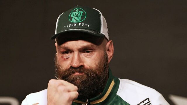 Fury confirma luta de retorno contra Makhmudov em abril Fury confirma luta de retorno contra Makhmudov em abril