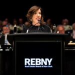 Gala REBNY celebra ressurgimento apesar das incertezas políticas e econômicas