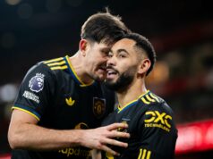 Os fãs do Man Utd enviam uma declaração clara antes do confronto com o Fulham: ‘Já vi o suficiente…’ Harry Maguire comemorando em Anfield