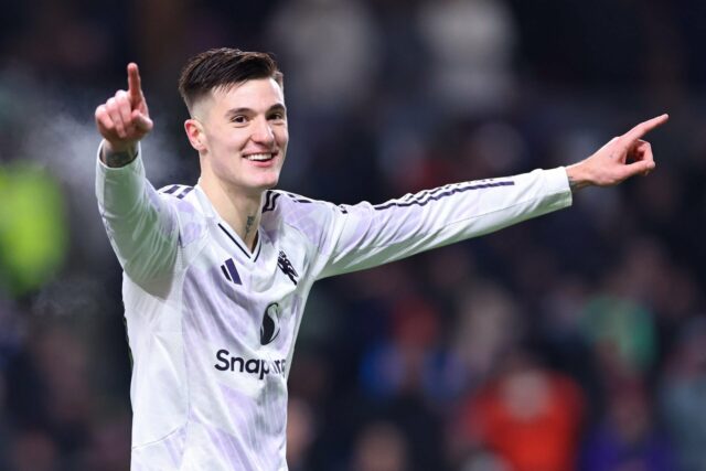 Gary Neville imediatamente notou algo sobre Benjamin Sesko após dois United x Burnley