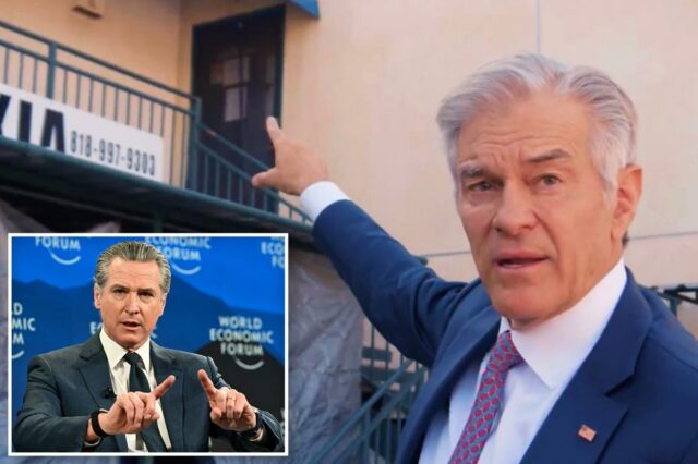 O governador da Califórnia, Gavin Newsom, gesticula enquanto discursa no Fórum Econômico Mundial.