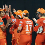 Gigantes de Gujarat postam 207/4 na segunda partida do WPL contra UP Warrrorz