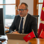 Ministro Chefe da Ilha de Man, Alfred Cannan / Em 12 de janeiro, o governo da Ilha de Man renovou seu compromisso com a indústria iGaming, apesar dos ventos contrários e das pressões de diferentes direções.