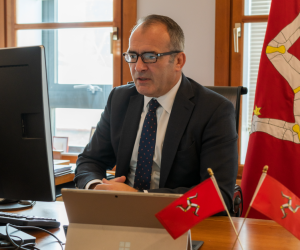 Governo da Ilha de Man renova seu compromisso com a Ministro Chefe da Ilha de Man, Alfred Cannan / Em 12 de janeiro, o governo da Ilha de Man renovou seu compromisso com a indústria iGaming, apesar dos ventos contrários e das pressões de diferentes direções.