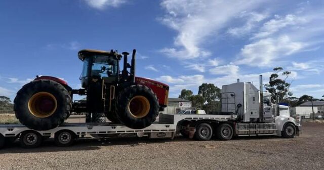 Graingrower adquire um novo trator versátil - o mais novo em décadas
