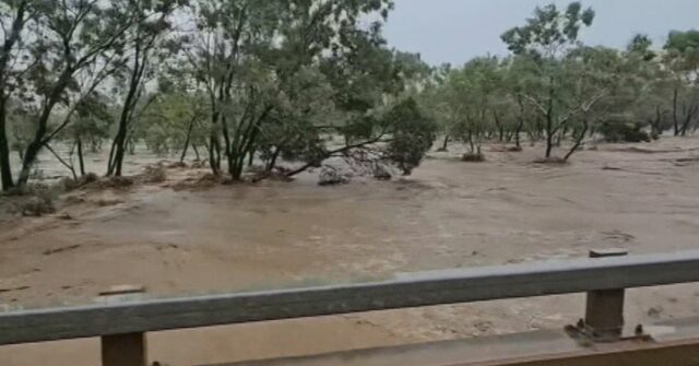 Partes do estado receberam chuvas equivalentes a um ano em apenas uma semana.