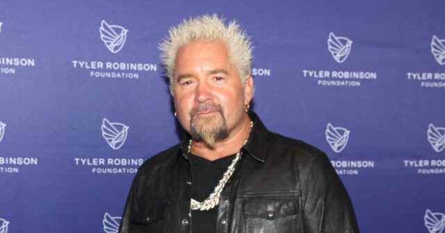Guy Fieri detalha o momento estressante que preparou para Al Pacino na casa de Sylvester Stallone