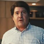 Guy Fieri estreia novo visual dramático para seu 58º aniversário: sem pontas, sem cavanhaque, apenas “um cara”