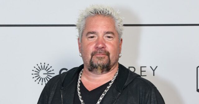 Menu da festa do Superbowl de Guy Fieri