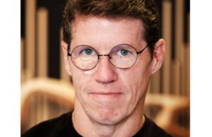 Guy Moon, compositor veterano por trás de ‘The Fairly OddParents’ e ‘Danny Phantom’, morre aos 63 anos Guy Moon, compositor veterano por trás de 'The Fairly OddParents' e 'Danny Phantom', morre aos 63 anos