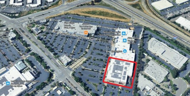 Loja de varejo vazia em 43782 Christy Street em Fremont. (Google Street View)