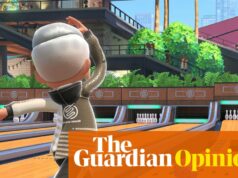 Há uma razão para o Wii Bowling continuar sendo o jogo favorito da minha mãe | Dominic Diamante Um jovem Dominik Diamond toca no ZX Spectrum de sua mãe.