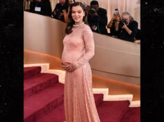 Hailee Steinfeld chega ao primeiro tapete vermelho desde a notícia da gravidez no Globo de Ouro 0111-Hailee-Steinfeld-Golden-Globes-2026-Chegadas-PRIMÁRIA