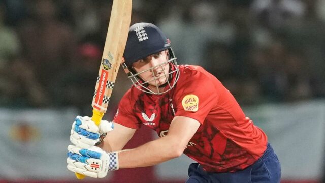 Harry Brook admite ter mentido sobre incidente em boate para proteger companheiros de seleção da Inglaterra
