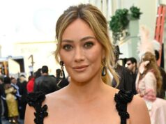 Hilary Duff canta sobre ‘Touching Myself’ em nova música atrevida sobre rompimento Hilary-Duff-GettyImages-2243516602